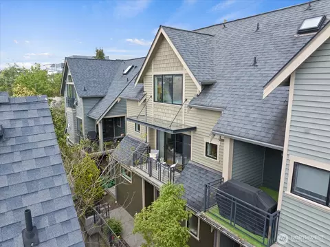 2625 Yale Ter E, Seattle, WA 98102