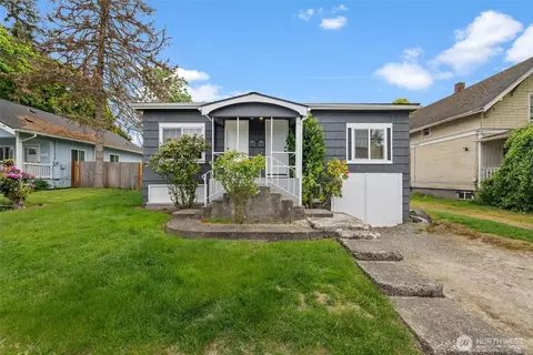 6833 S Thompson Ave, Tacoma, WA 98408