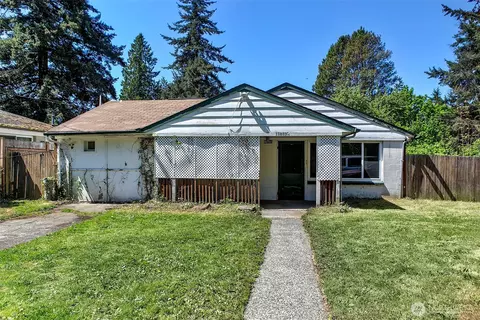 11033 15th Ave NE, Seattle, WA 98125