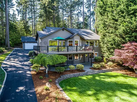 6409 W Tapps Hwy E, Bonney Lake, WA 98391