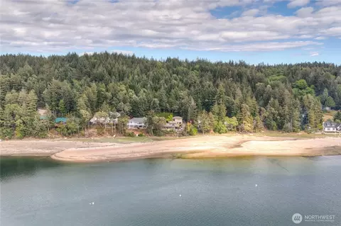 600 E Nicole Ln, Shelton, WA 98584