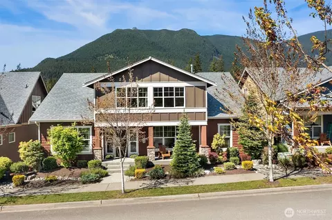 2976 SE 17th St, North Bend, WA 98045