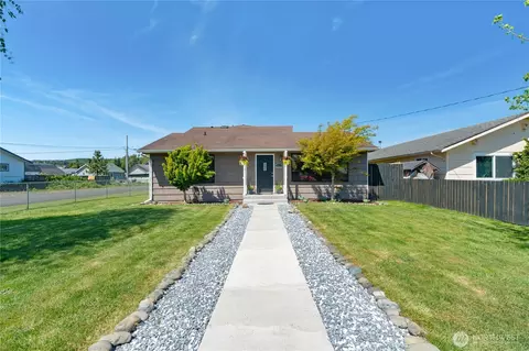 2122 Bay Ave, Aberdeen, WA 98520