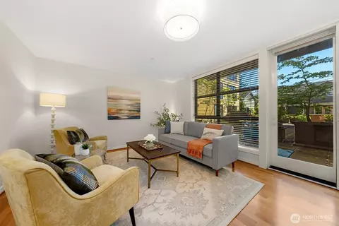 4116 California Ave SW #207, Seattle, WA 98116