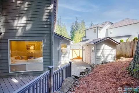 Exterior - 3018 145th Pl SE, Mill Creek, WA 98012 photo 4 of 8