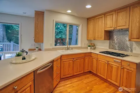 Kitchen - 3018 145th Pl SE, Mill Creek, WA 98012 photo 2 of 7