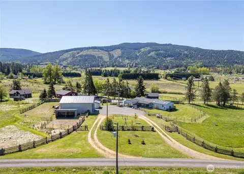 54 Springwater Ln, Sequim, WA 98382