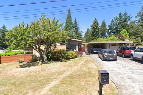 244 SW 191st St, Normandy Park, WA 98166