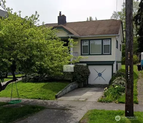 537 N 71st St, Seattle, WA 98103