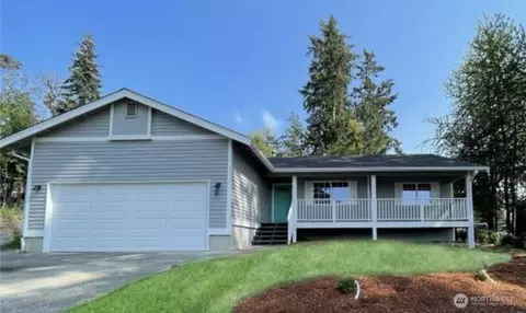 9910 Whitecap Dr NW, Olympia, WA 98502