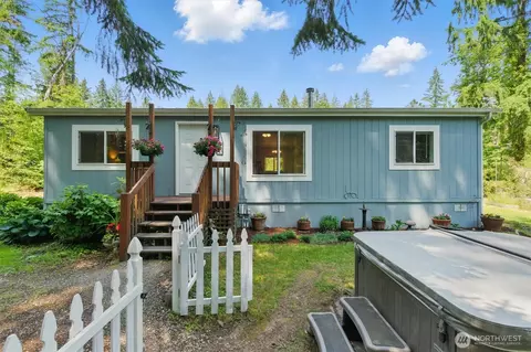17913 51st St NW, Vaughn, WA 98394