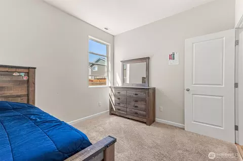 Bedroom - 31403 120th Pl SE, Sultan, WA 98294 photo 3 of 8