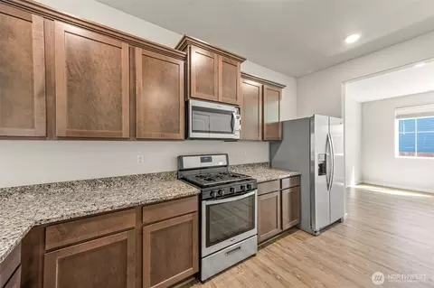 Kitchen - 31403 120th Pl SE, Sultan, WA 98294 photo 1 of 2