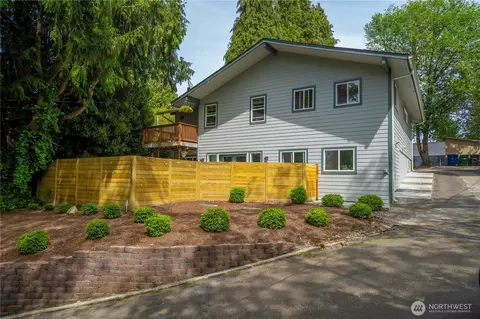 12422 8th Ave S, Burien, WA 98168