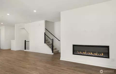 Living - 20341 90th Dr NE #F, Bothell, WA 98011 photo 3 of 4