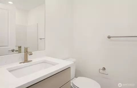 Bath - 20341 90th Dr NE #F, Bothell, WA 98011 photo 5 of 5