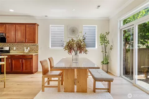 Dining - 9528 25th Dr SE, Everett, WA 98208 photo 1 of 2