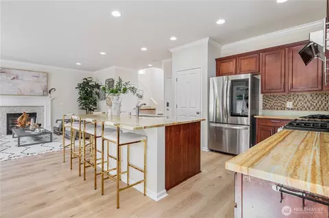 Kitchen - 9528 25th Dr SE, Everett, WA 98208 photo 5 of 6