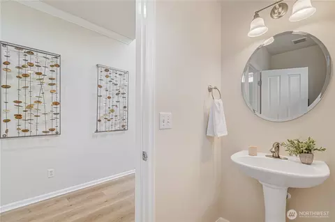 Entry Way - 9528 25th Dr SE, Everett, WA 98208 photo 2 of 2
