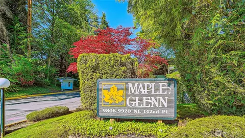 9816 NE 142nd Pl #E102, Kirkland, WA 98034
