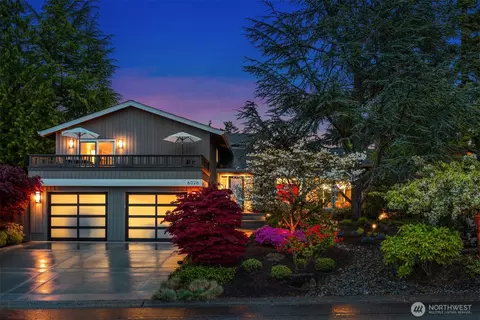 6026 105th Ave NE, Kirkland, WA 98033
