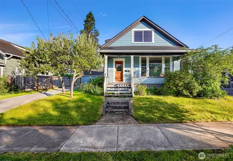 2405 G St, Bellingham, WA 98225