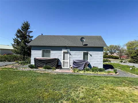 304 Ws 1st St, Lind, WA 99341