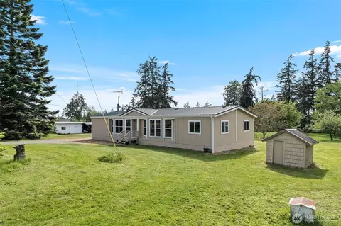 3109 Taylor Rd, Oak Harbor, WA 98277