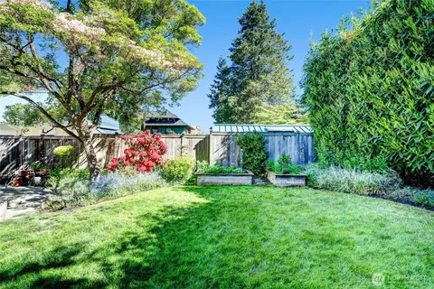 2012 10th Ave E, Seattle, WA 98102 photo 34