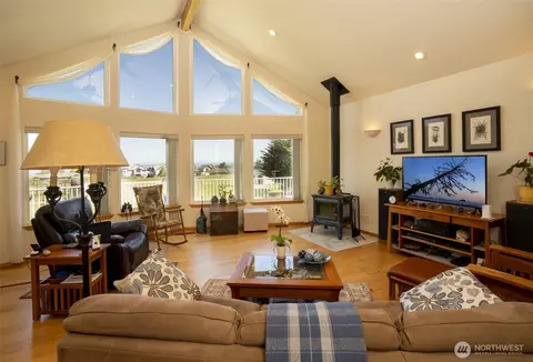 Living - 162 W Nelson Rd, Sequim, WA 98382 photo 1 of 2