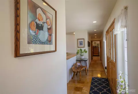 Entry Way - 162 W Nelson Rd, Sequim, WA 98382 photo 2 of 4
