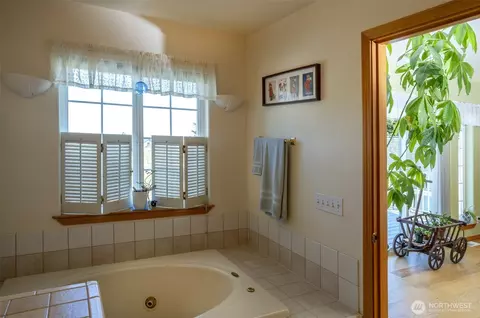 Bath - 162 W Nelson Rd, Sequim, WA 98382 photo 1 of 3