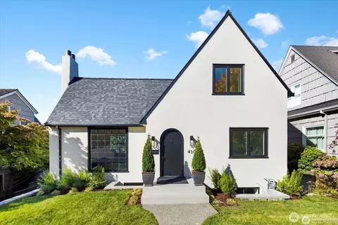 4301 43rd Ave NE, Seattle, WA 98105