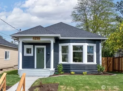 1235 S Ferry St, Tacoma, WA 98405