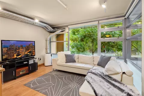 2015 Terry St #201, Seattle, WA 98121