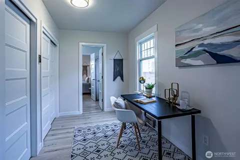 Entry Way - 2714 Victor Pl, Everett, WA 98201 photo 1 of 1
