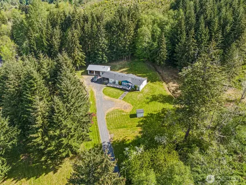 312 Mcglaughlin Rd, Winlock, WA 98596 photo 2