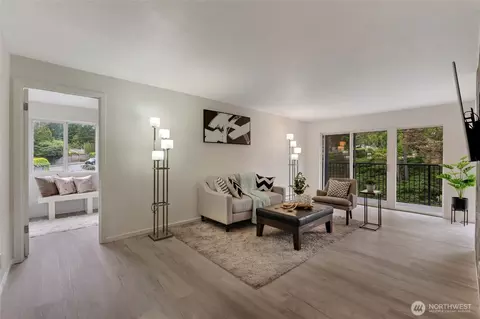 12700 NE 8th St #E-210, Bellevue, WA 98005