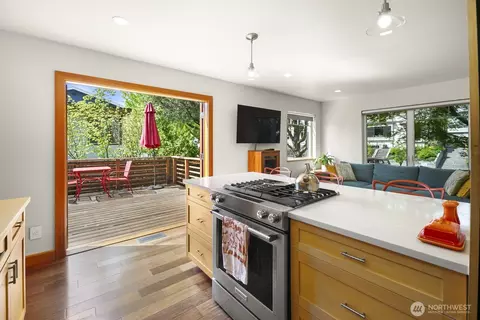 235 29th Ave E, Seattle, WA 98112 photo 6
