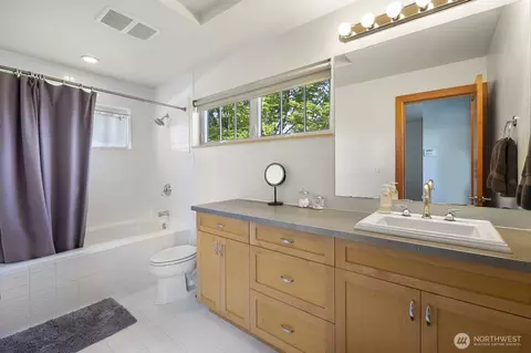 235 29th Ave E, Seattle, WA 98112 photo 15
