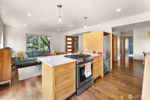 235 29th Ave E, Seattle, WA 98112 photo 7