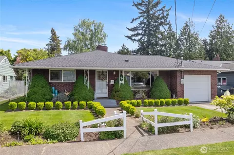 6527 S L St, Tacoma, WA 98408