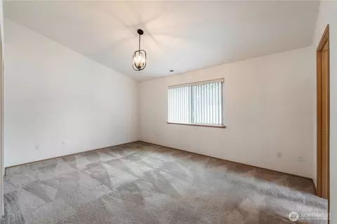 8104 207th St E, Spanaway, WA 98387 photo 18