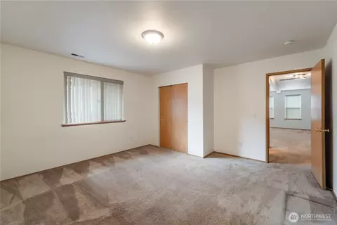 8104 207th St E, Spanaway, WA 98387 photo 32