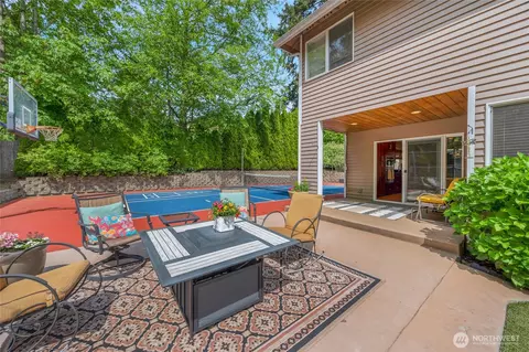 Exterior - 1401 241st St SE, Bothell, WA 98021 photo 4 of 10