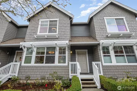 2420 NE Park Dr, Issaquah, WA 98029