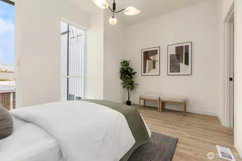 1022 E John St, Seattle, WA 98102 photo 18