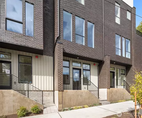 1022 E John St, Seattle, WA 98102 photo 2