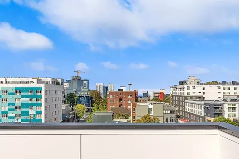 1022 E John St, Seattle, WA 98102 photo 24