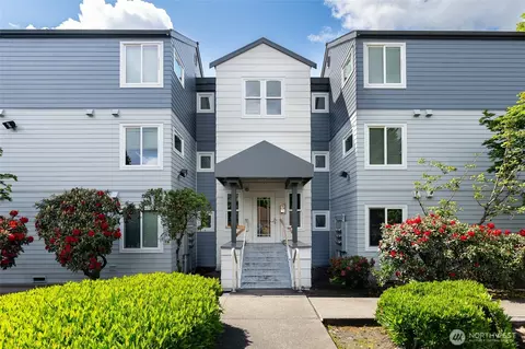 20320 Bothell-everett Hwy #D301, Bothell, WA 98012